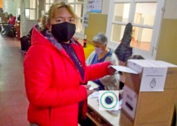 Votò la candidata por Barker de la lista de Juntos