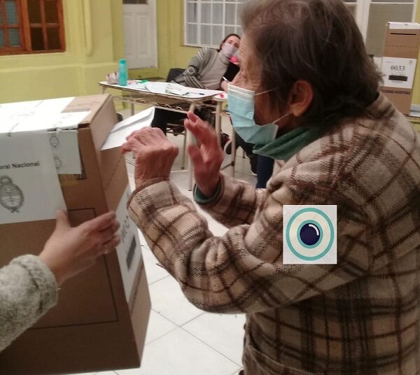 Con 93 años María Josefa Pérez «Pepita» emitió su voto con orgullo