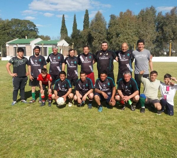 Comenzó el Torneo de Fútbol Senior F8 en el country de Alumni