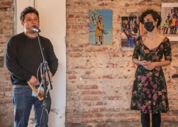 Se realizó la exposición de fotografía La Búsqueda del Retrato de César Marini