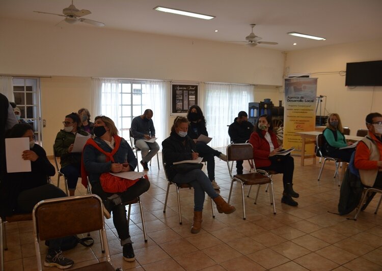 Presentación del 1º Taller: «Claves para el Desarrollo de un Emprendimiento»