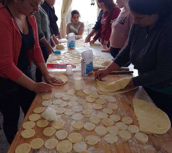Se inicio el Taller de Pastelería Navideña en el Sum de Barrio Pachán