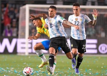 Argentina se metió en Qatar 2022 tras igualar con Brasil y gracias a la derrota de Chile