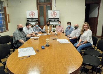 Arango se reunió con representantes de la Asociación de Productores