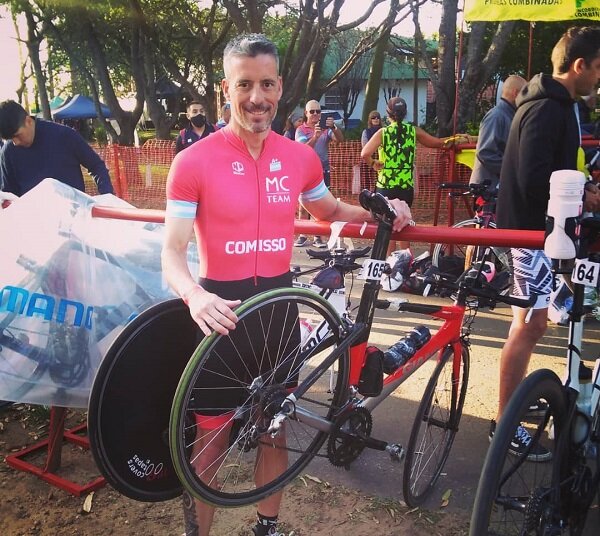 Mariano Comisso culminó 280 en la general del Medio Aironman
