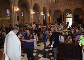 Comenzaron las comuniones en el Templo Parroquial