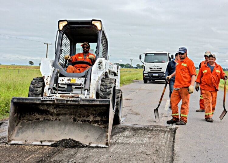 El intendente Marini recorrió obras en la ciudad cabecera