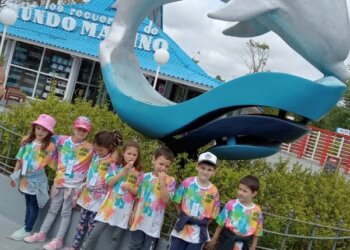 Un día inolvidable: Los egresados de la UDI viajaron a Mundo Marino