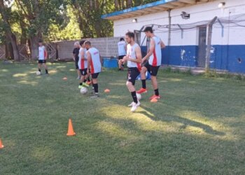 Juarense con mayoría de juveniles le empató a Loma Negra en su cancha