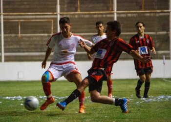 Huracán clasificado, le ganó a Juarense en el último minuto