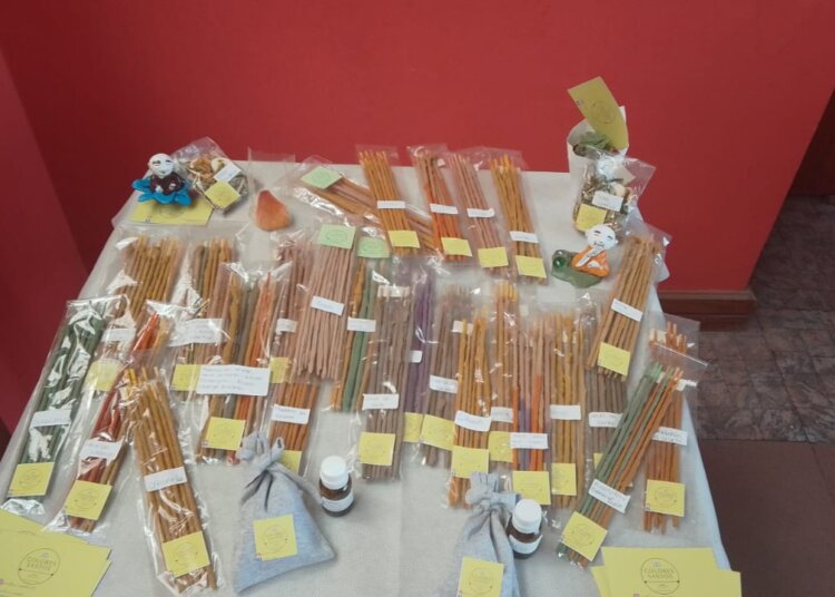 Desde las 17 hs habrá feria artesanal en la Terminal de Ómnibus