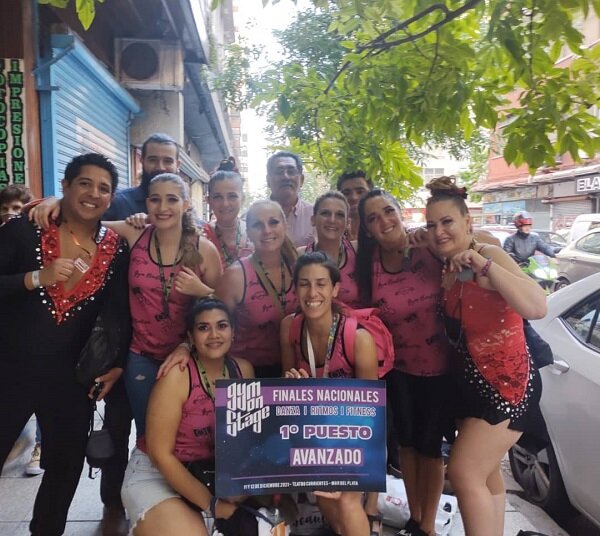 Torneo Nacional de Gym On Stage, el grupo de Tandil campeón con Olga Pandelés en sus filas