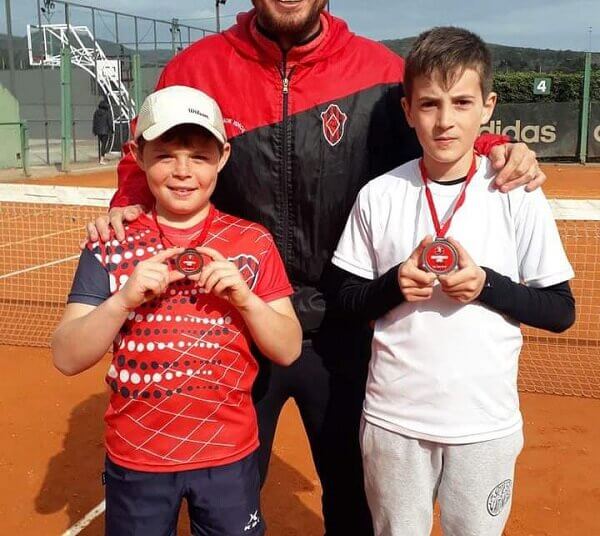Balance más que positivo para la Escuela de Tenis de Juarense en este 2021