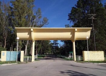 Trabajos de pintura y refacciones en el predio del Parque Taglioretti
