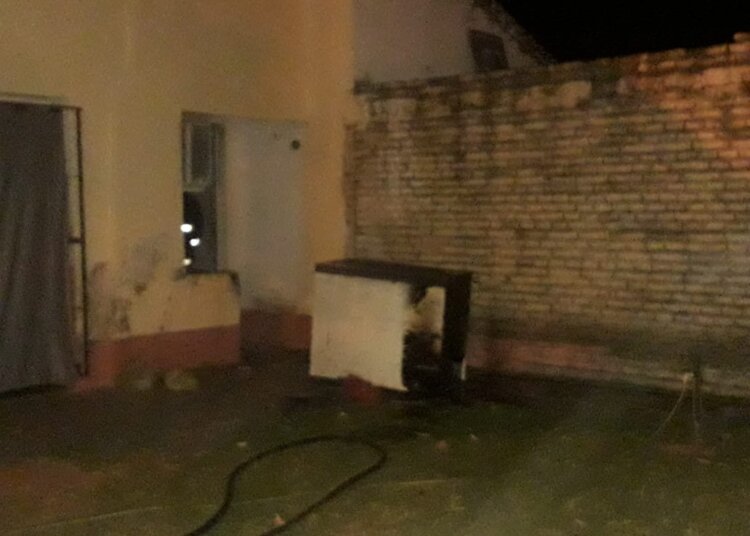 Un principio de incendio se registró esta madrugada en un vivienda