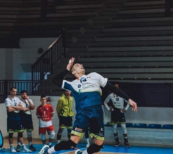 Juan Simón Villarruel campeón de la Copa Príncipe con Textil Santanderina