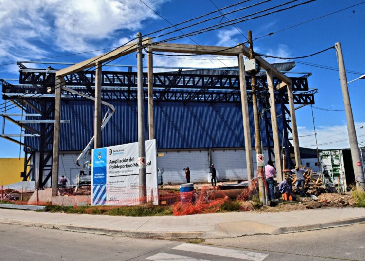 Recorrida por obras en distintos barrios y encuentro con los vecinos