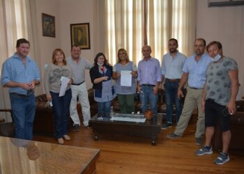 Entrega de subsidios a instituciones educativas