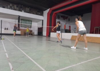 Bádminton de Juarense: Viajes, clínicas y torneos afrontarán los jugadores