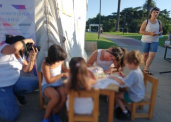 «Jano» convocó a gran cantidad de personas en la plaza céntrica