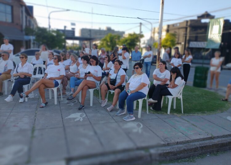 «Jano» convocó a gran cantidad de personas en la plaza céntrica