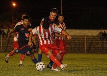 Copa Aiello: Alumni derrotó 3 a 1 a Unión con goles de Monteros y Pecchiar