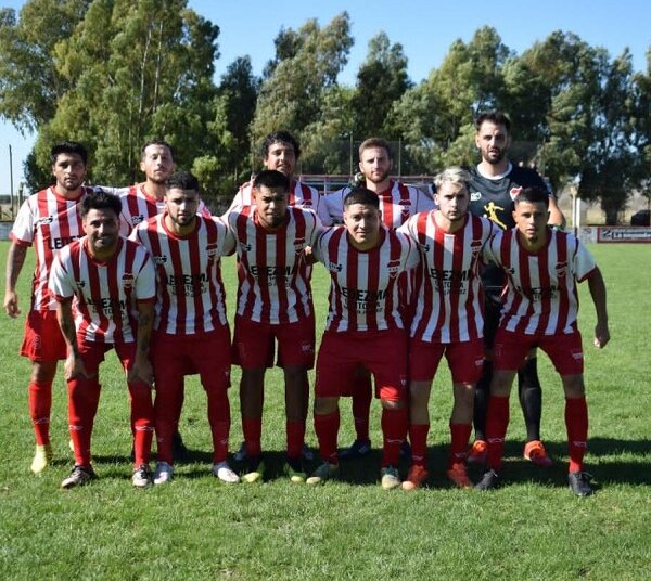 Alumni empató en Laprida ante Lilán con gol de Emanuel Mansilla