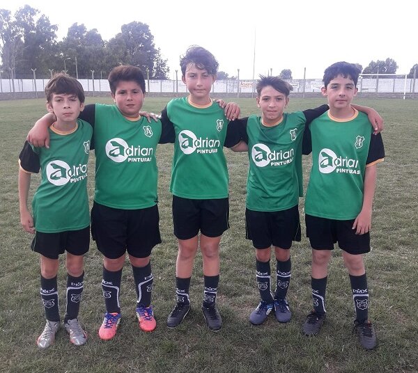 Argentino debutó con victorias en 10ma, 9na y 8va división