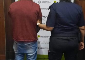 Parte policial fue aprehendido un masculino por abuso
