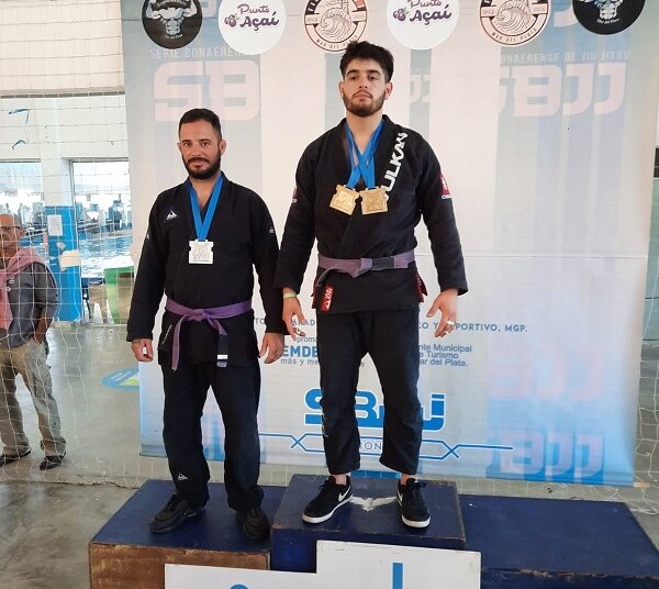 Julián Ayame en lo más alto de la Serie Bonaerense de Jiu Jitsu