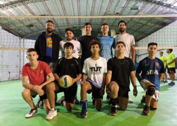 Vóley Masculino: Alumni jugó su primer amistoso con Loma Negra
