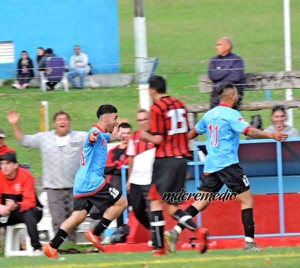 Loma Negra le ganó a Juarense con goles de Leonardo Cejas