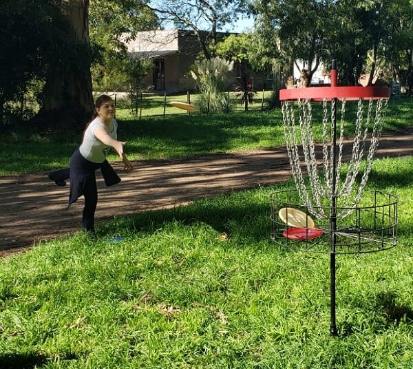 Luciano Silva y Vilma Andersen campeones del Torneo de Disc Golf
