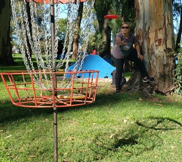 Luciano Silva y Vilma Andersen campeones del Torneo de Disc Golf