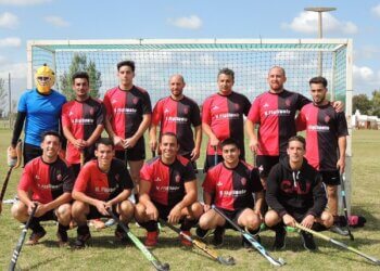 Hockey masculino: Juarense debutó con una victoria ante Azul Rugby