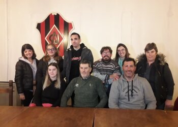 Desde las 10 se realiza el Taller de Parabadminton en el Club Juarense