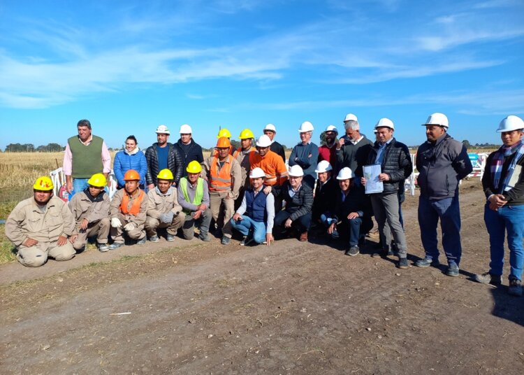 Con la presencia de autoridades provinciales se dio inicio a la obra de Reacondicionamiento del Sistema de Agua Potable
