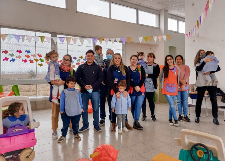 El jardín Maternal de Barker también tuvo su fiesta del 25 de mayo