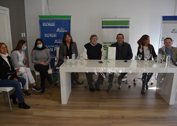 Se concretó la firma del convenio para estudiantes de medicina con la UNICEN