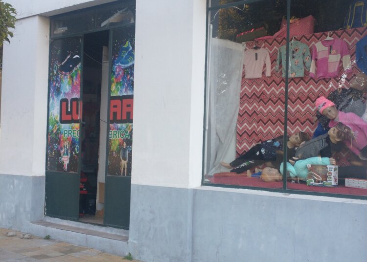 Robo en el comercio ubicado en Catamarca y Lavalle