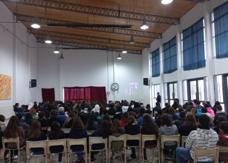 Continúan las charlas sobre educación víal