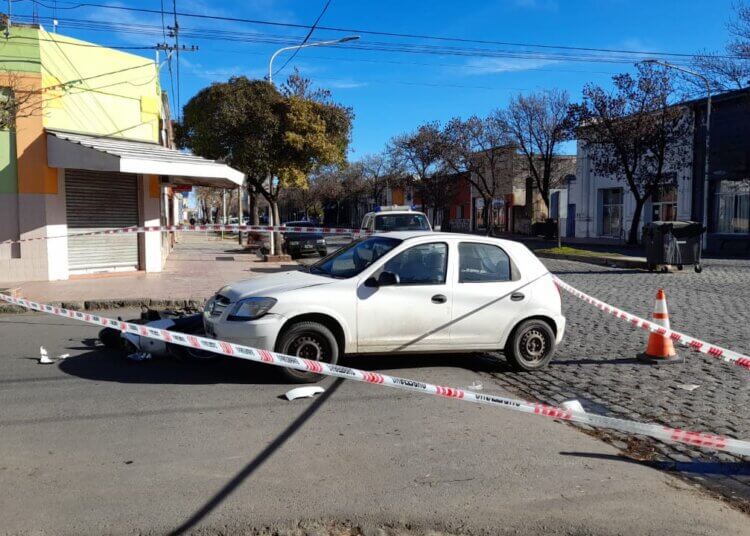 Accidente en la esquina de Urquiza y Chacabuco