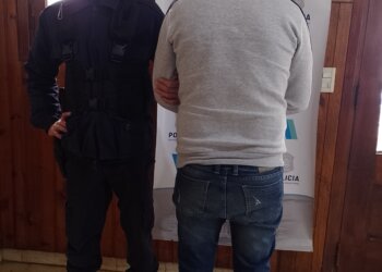Dos aprehensiones por disturbios en la vía pública