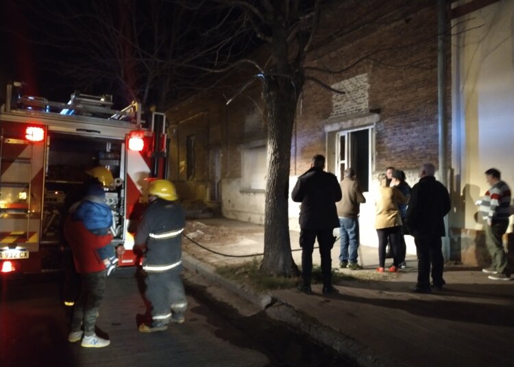 Incendio en una vivienda en San Antonio 59