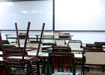 El lunes habrá paro de auxiliares en las escuelas