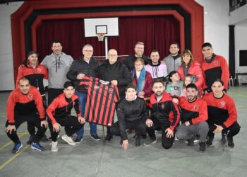 Comenzó el Mundialito Comercial que lleva el nombre de Juan Carlos González