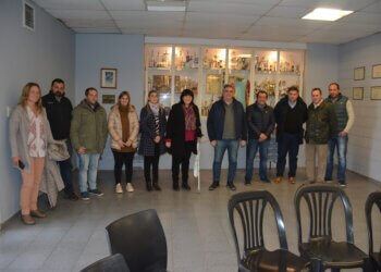 El ministro Rodríguez visitó Despertares y se reunió con directivos y cooperadora de la escuela Agropecuaria