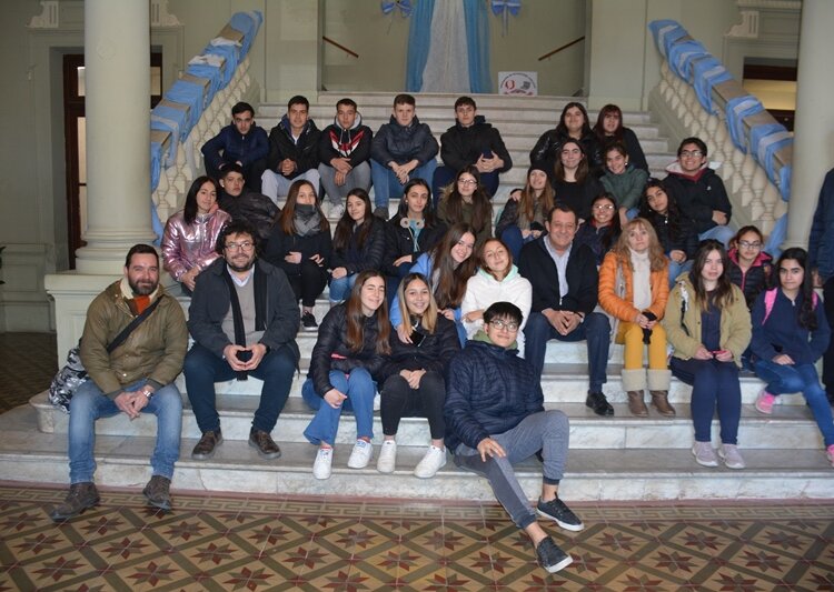 Visita instituciones de alumnos de la escuela Secundaria 3