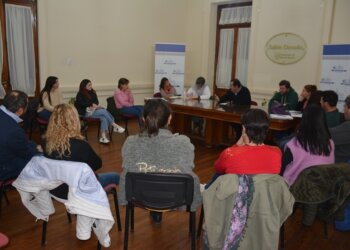 Reunión entre el intendente Marini y proteccionistas de animales