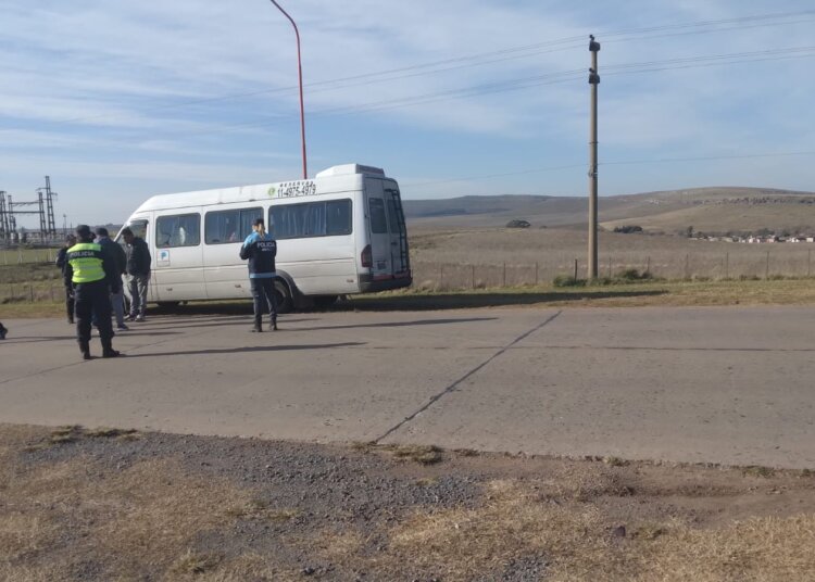 En el acceso a Barker fue detenido un hombre con estupefacientes y arma de guerra